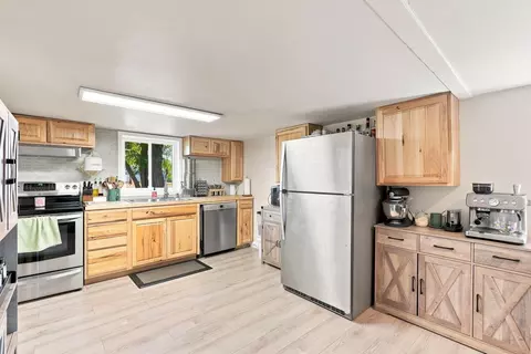 Kitchen - 4013 E 3rd Ave, Mead, WA 99021 photo 1 of 2