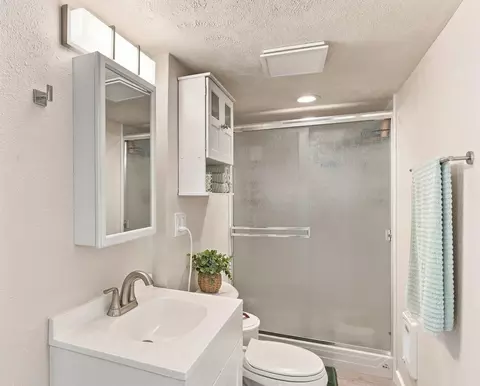 Bath - 4013 E 3rd Ave, Mead, WA 99021 photo 1 of 2