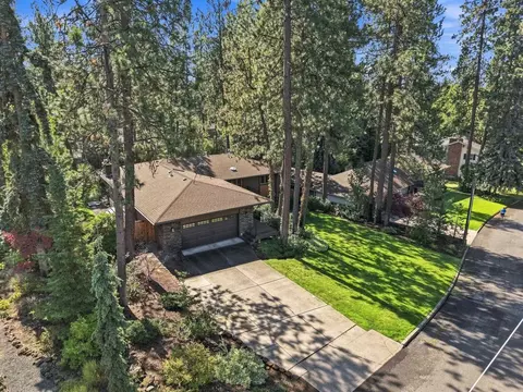 View/Area - 1924 E 23rd Ave, Spokane, WA 99203 photo 1 of 4