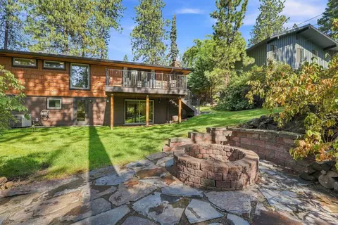 Exterior - 1924 E 23rd Ave, Spokane, WA 99203 photo 8 of 10