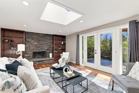 Living - 1924 E 23rd Ave, Spokane, WA 99203 photo 1 of 7