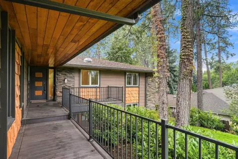 Exterior - 1924 E 23rd Ave, Spokane, WA 99203 photo 3 of 10