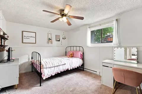 Bedroom - 14515 E 7th Ave, Spokane Valley, WA 99216 photo 5 of 6