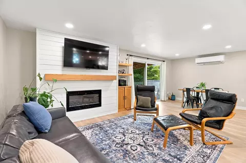 Living - 14515 E 7th Ave, Spokane Valley, WA 99216 photo 3 of 5