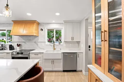Kitchen - 14515 E 7th Ave, Spokane Valley, WA 99216 photo 4 of 5