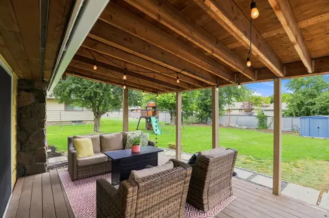 Exterior - 14515 E 7th Ave, Spokane Valley, WA 99216 photo 5 of 13