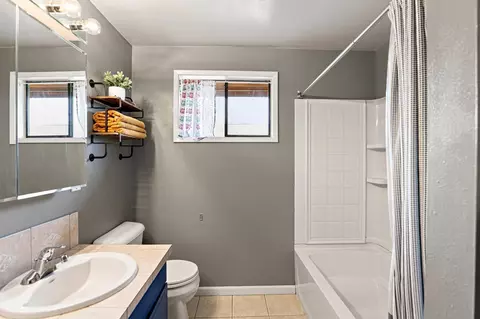 Bath - 14515 E 7th Ave, Spokane Valley, WA 99216 photo 2 of 2