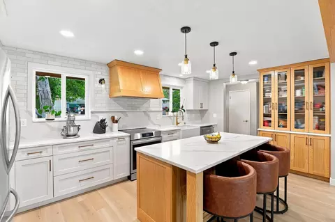Kitchen - 14515 E 7th Ave, Spokane Valley, WA 99216 photo 2 of 5