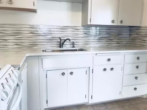 Kitchen - 33 E Dalton Ave, Spokane, WA 99207 photo 2 of 3