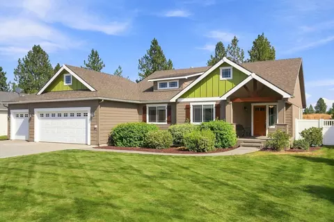 204 N Helstrom St, Deer Park, WA 99006