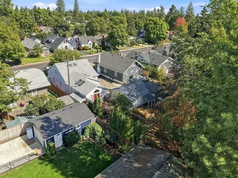 View/Area - 616 E 33rd Ave, Spokane, WA 99203 photo 3 of 16