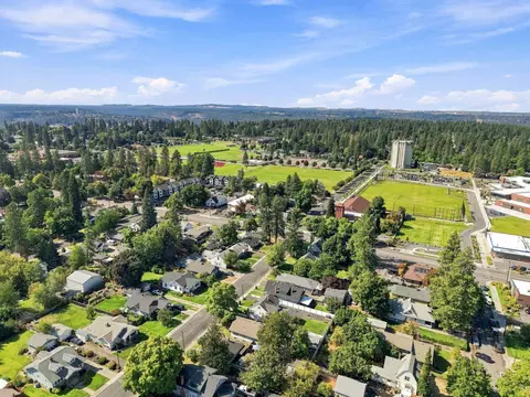 View/Area - 616 E 33rd Ave, Spokane, WA 99203 photo 10 of 16