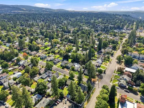 View/Area - 616 E 33rd Ave, Spokane, WA 99203 photo 15 of 16