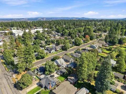 View/Area - 616 E 33rd Ave, Spokane, WA 99203 photo 9 of 16