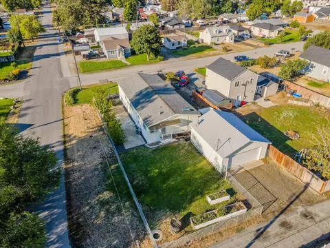 View/Area - 7304 E 5th Ave, Spokane Valley, WA 99212 photo 1 of 7