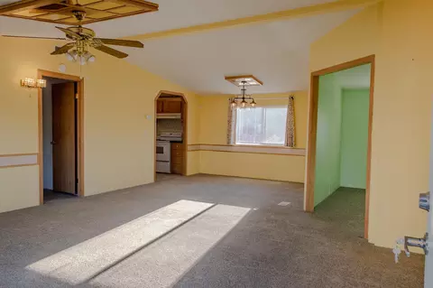 Living - 7304 E 5th Ave, Spokane Valley, WA 99212 photo 2 of 5
