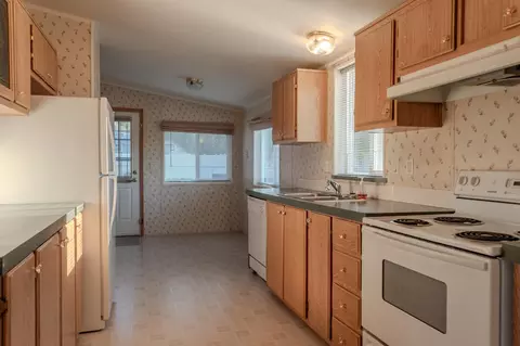 Kitchen - 7304 E 5th Ave, Spokane Valley, WA 99212 photo 1 of 1