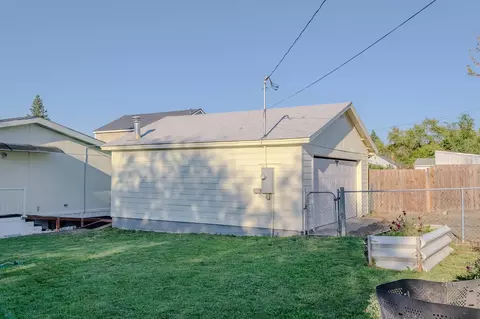 Exterior - 7304 E 5th Ave, Spokane Valley, WA 99212 photo 3 of 3