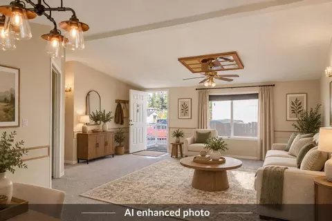 Living - 7304 E 5th Ave, Spokane Valley, WA 99212 photo 4 of 5