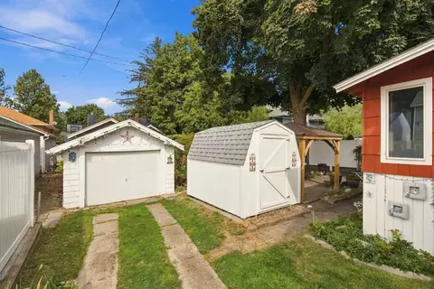 Exterior - 421 E 28th Ave, Spokane, WA 99203 photo 8 of 10