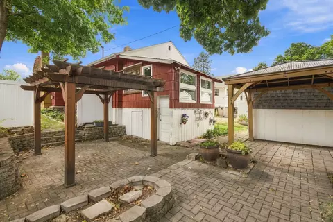 Exterior - 421 E 28th Ave, Spokane, WA 99203 photo 6 of 10