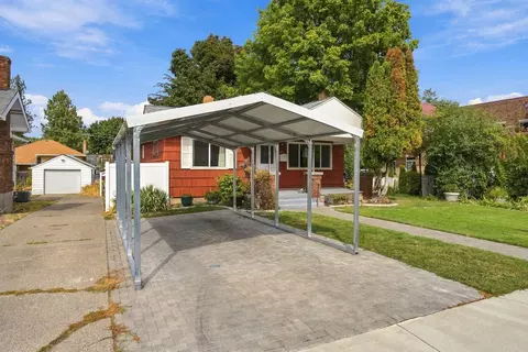 Exterior - 421 E 28th Ave, Spokane, WA 99203 photo 9 of 10
