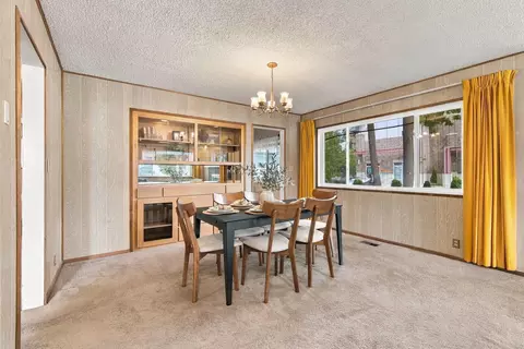 Dining - 421 E 28th Ave, Spokane, WA 99203 photo 2 of 4