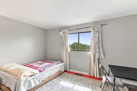 Bedroom - 3227 E Garnet Ave, Spokane, WA 99217 photo 3 of 3
