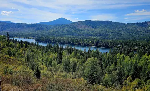 220 Catamount Ridge Ln, Ione, WA 99139