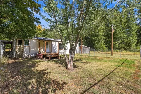 4312 A Grote Rd, Clayton, WA 99110