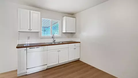 Kitchen - 3507 E Jackson Ave, Spokane, WA 99217 photo 1 of 3