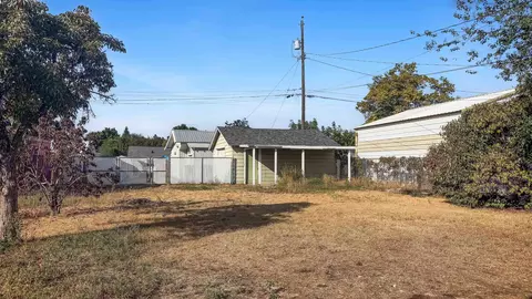 Exterior - 3507 E Jackson Ave, Spokane, WA 99217 photo 6 of 8