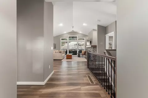 Entry Way - 213 E Sapphire Ln, Spokane, WA 99208 photo 1 of 2