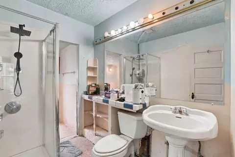 Bath - 7112 E Fairview Ave, Spokane Valley, WA 99212 photo 1 of 2