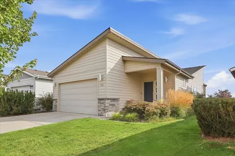 6815 S Blackwing Ct, Spokane, WA 99224