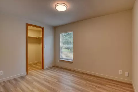 Bedroom - 18318 N Atlantic Rd, Colbert, WA 99005 photo 4 of 4