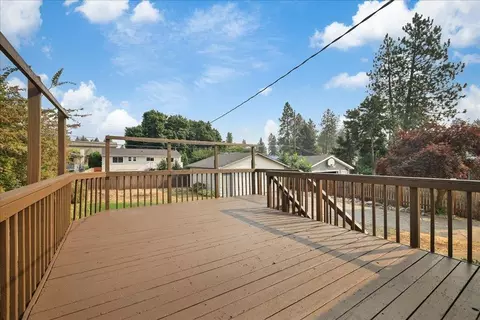 Exterior - 1427 E 35th Ave, Spokane, WA 99203 photo 2 of 7