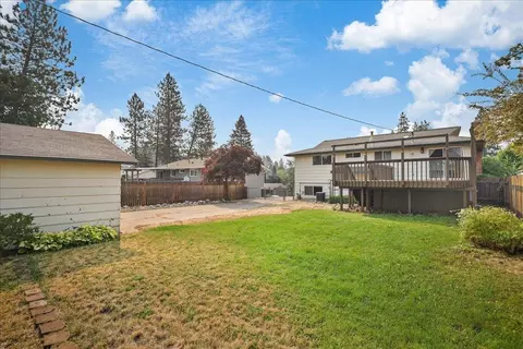 Exterior - 1427 E 35th Ave, Spokane, WA 99203 photo 7 of 7