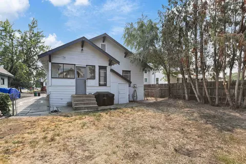 Exterior - 2521 E Queen Ave, Spokane, WA 99217 photo 6 of 6