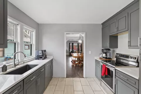Kitchen - 2521 E Queen Ave, Spokane, WA 99217 photo 2 of 2