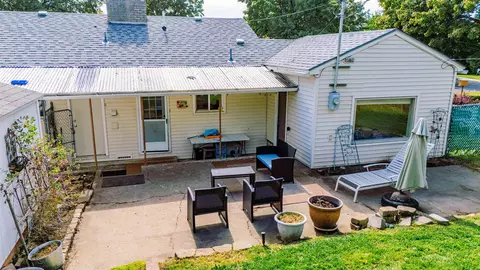 Exterior - 1201 E 36th Ave, Spokane, WA 99203 photo 2 of 9