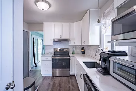 Kitchen - 1201 E 36th Ave, Spokane, WA 99203 photo 2 of 2