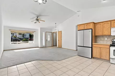 Living - 411 E 7th Ave, Spokane, WA 99202 photo 7 of 7