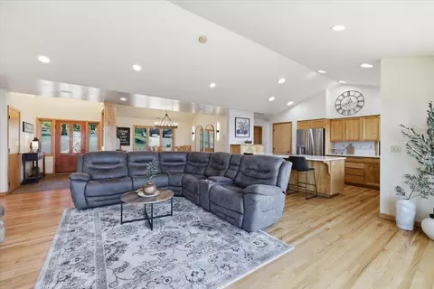 Living - 16211 E Jacobs Ln, Spokane, WA 99217 photo 2 of 3