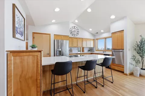Kitchen - 16211 E Jacobs Ln, Spokane, WA 99217 photo 4 of 5