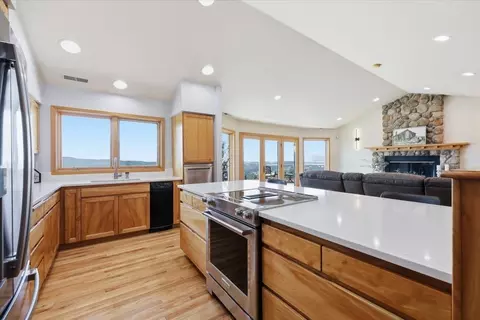 Kitchen - 16211 E Jacobs Ln, Spokane, WA 99217 photo 1 of 5