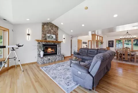 Living - 16211 E Jacobs Ln, Spokane, WA 99217 photo 1 of 3