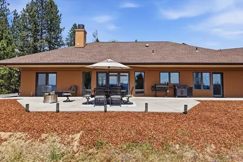 Exterior - 16211 E Jacobs Ln, Spokane, WA 99217 photo 6 of 7