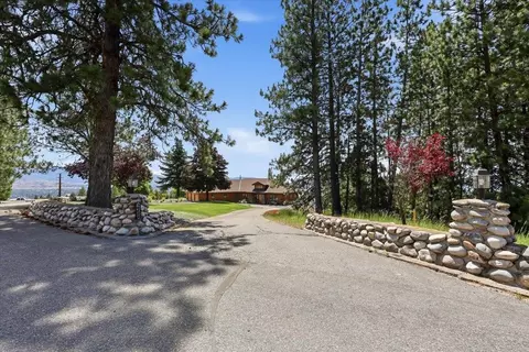 Exterior - 16211 E Jacobs Ln, Spokane, WA 99217 photo 2 of 7