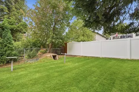 Exterior - 1423 E 36th Ave, Spokane, WA 99203 photo 5 of 9